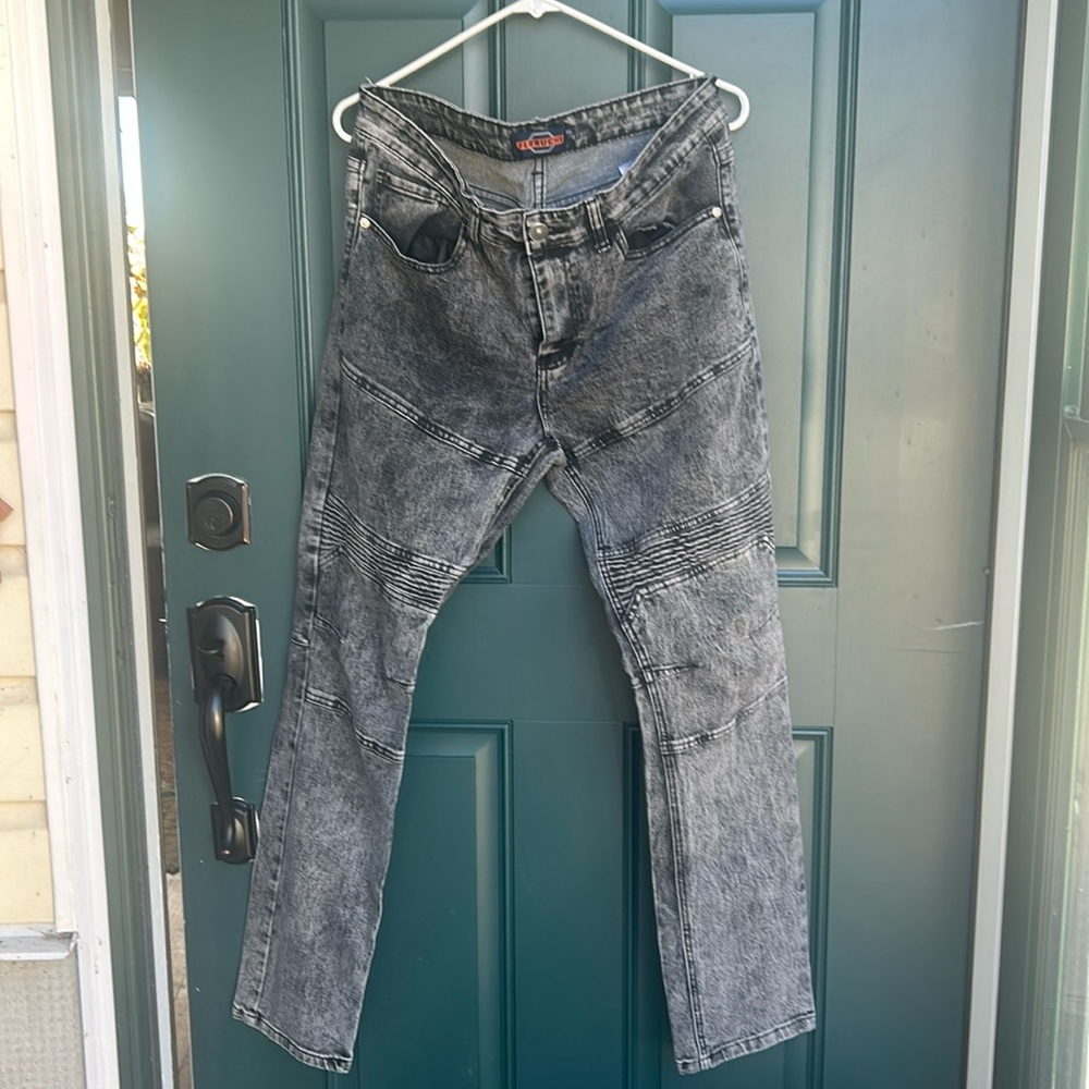 Men’s Ferruche black, distressed jeans size 34/42  slim fit brand new